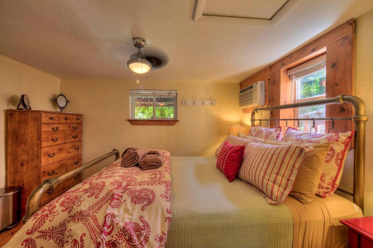Cali Cochitta Vacation Rentals Моуаб Екстериор снимка
